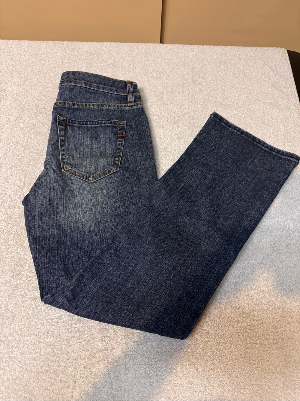 Women’s Gap Classic Fit Bootcut-Leg Jeans. Size 2 Average New